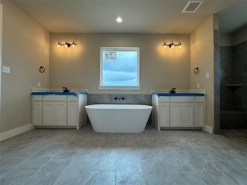 Image 8 of a home in Coyote Crossing. Image 8 of a home in Coyote Crossing.