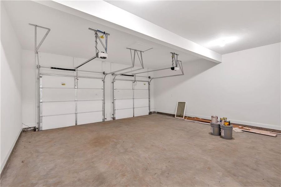 Spacious, unfurnished interior of a new home in Ford Landing, Acworth (Image 41).