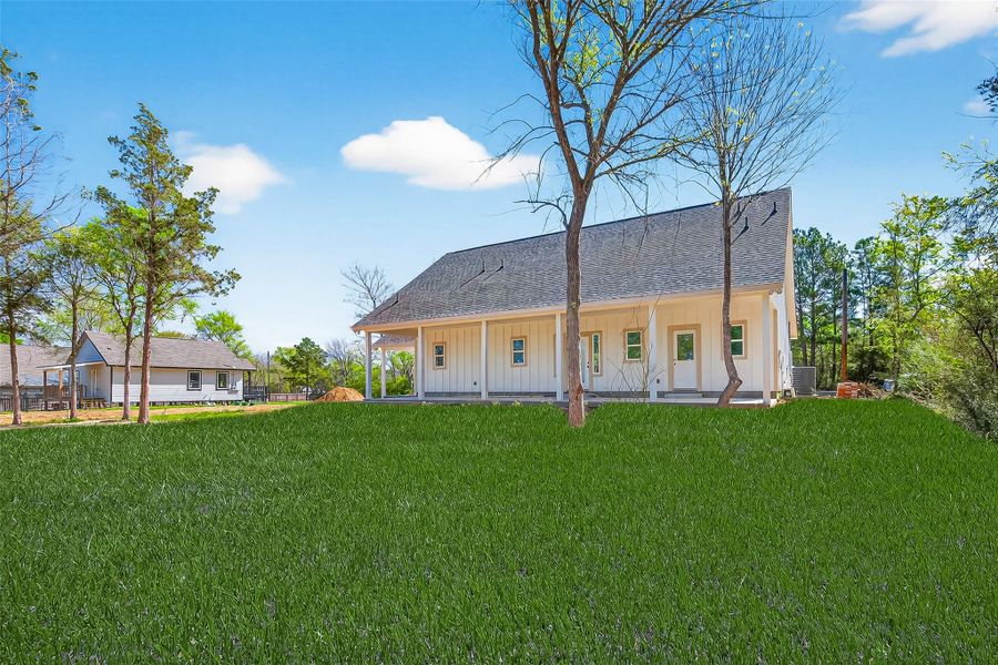 Exterior details and patio area of a home in , Hempstead (Image 25).