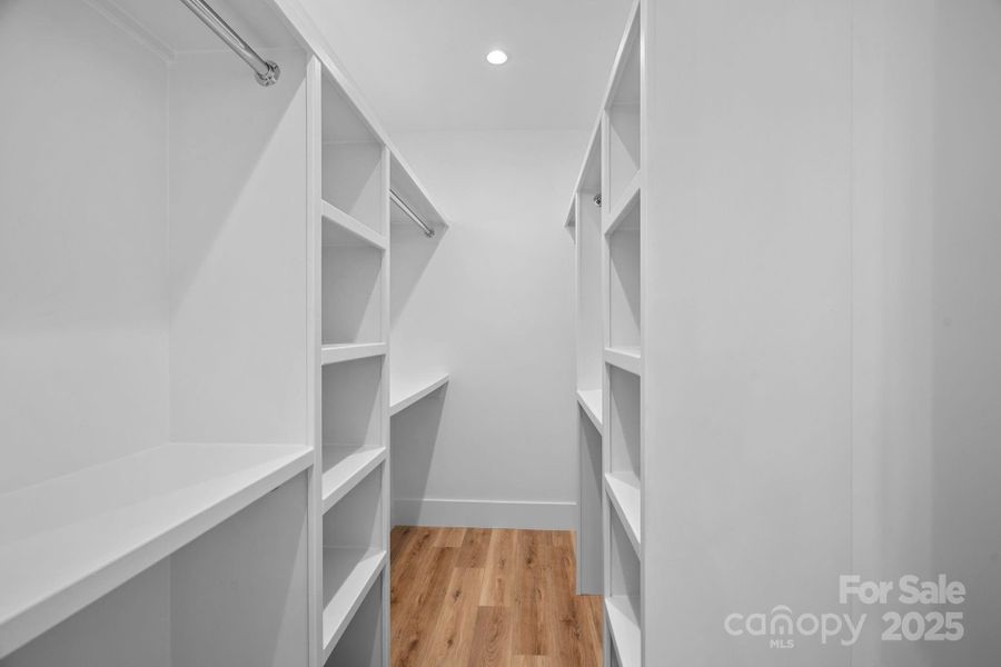 Spacious, unfurnished interior of a new home in , Charlotte (Image 14).