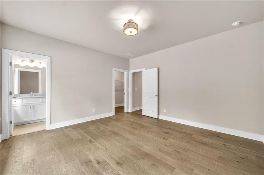 Spacious, unfurnished interior of a new home in Vickery, Cumming (Image 18).