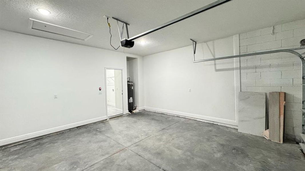 Spacious, unfurnished interior of a new home in , Citrus Springs (Image 22). Spacious, unfurnished interior of a new home in , Citrus Springs (Image 22).