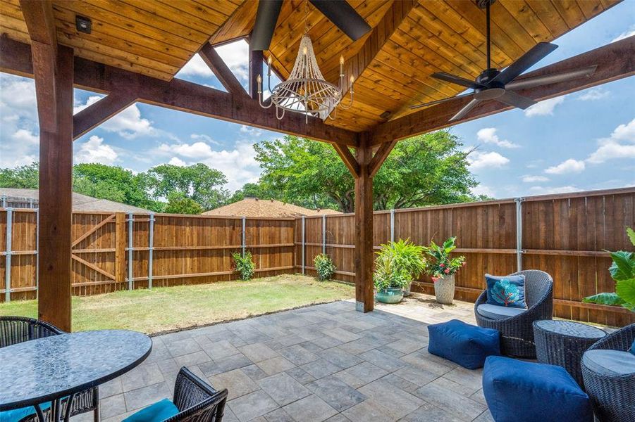 View of terrace with ceiling fan