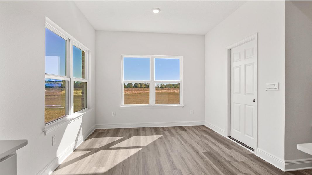 Spacious, unfurnished interior of a new home in Owl's Head Farms, Freeport (Image 18).