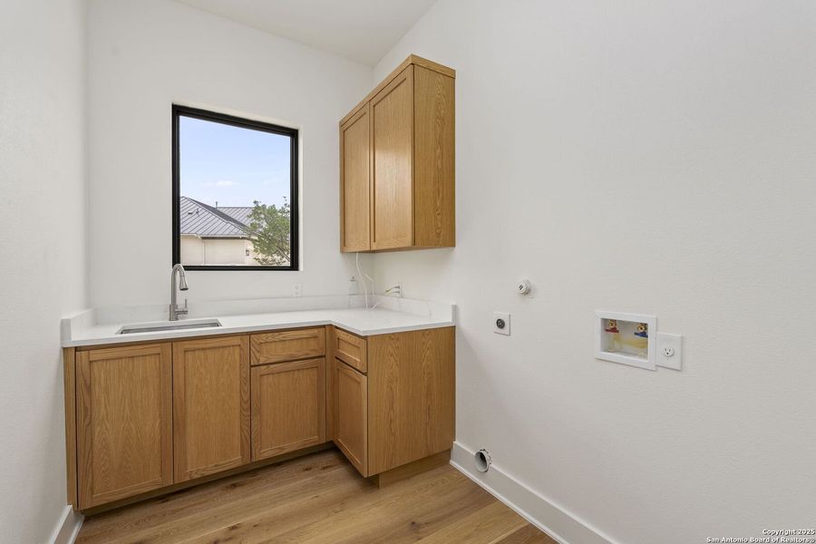 Furnished interior view inside a new home in , San Antonio (Image 10).