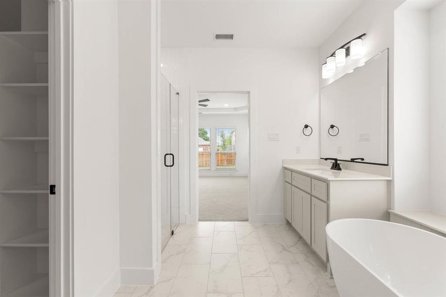412 Newpark-Primary Suite-4