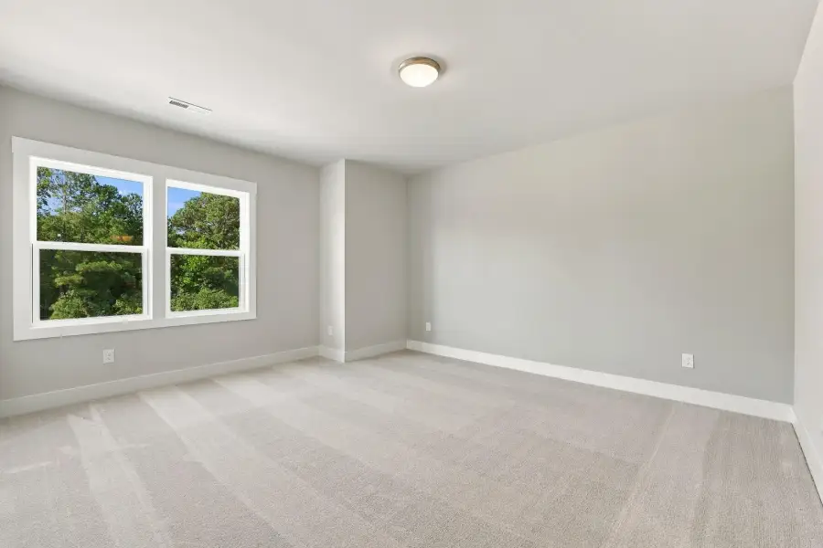 Spacious, unfurnished interior of a new home in Allen Park, Raleigh (Image 16).