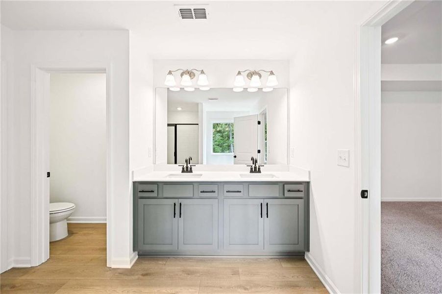 Furnished interior view inside a new home in Creekside, Dawsonville (Image 8). Furnished interior view inside a new home in Creekside, Dawsonville (Image 8).