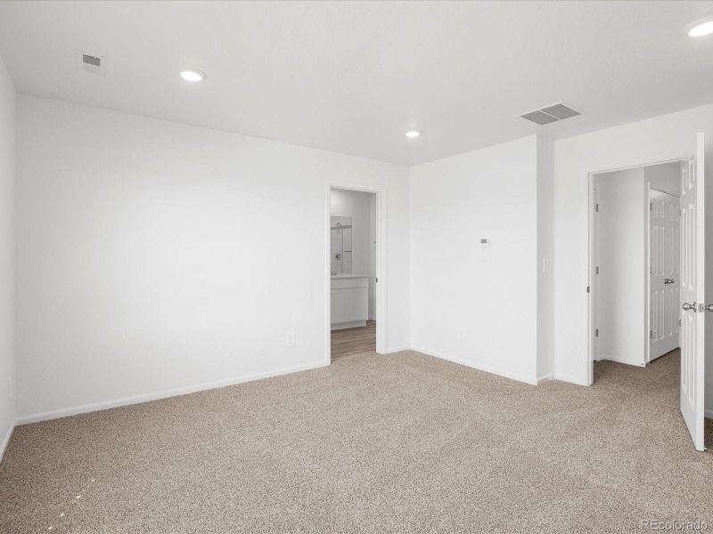 Photos are representative only and are not of the actual home. Actual finishes, elevation, and features may vary.