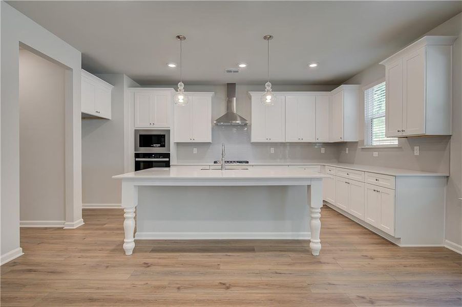 Furnished interior view inside a new home in Hamilton Lakes, Lawrenceville (Image 11). Furnished interior view inside a new home in Hamilton Lakes, Lawrenceville (Image 11).