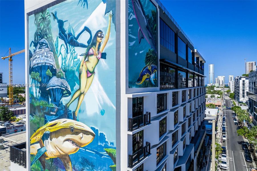 Condo located in Miami, FL showcasing its design and architecture (Image 4).