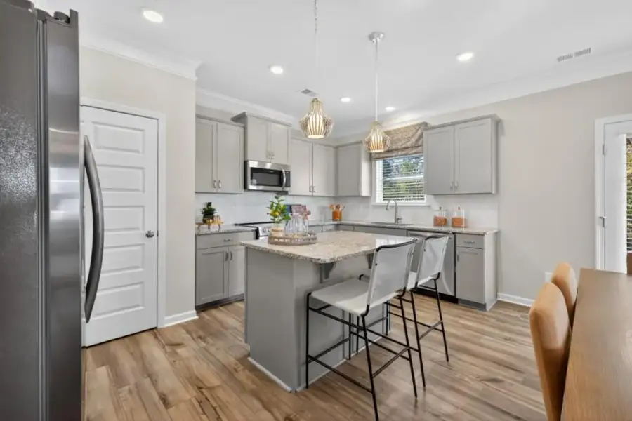 Furnished interior view inside a new home in Oakmont, Dallas (Image 3).