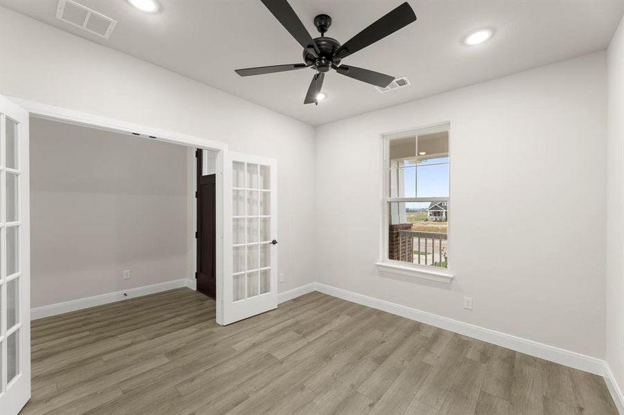 04. 1023 Abigail - Study