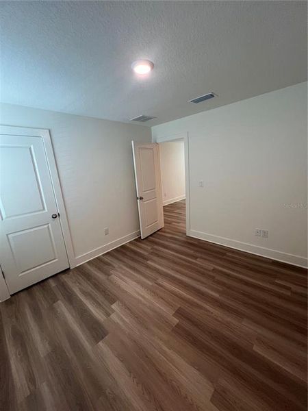 Spacious, unfurnished interior of a new home in Emerald Fields, Hudson (Image 25).