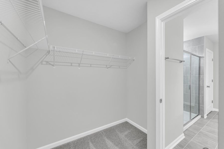 Spacious, unfurnished interior of a new home in Central Creek, Goose Creek (Image 26).