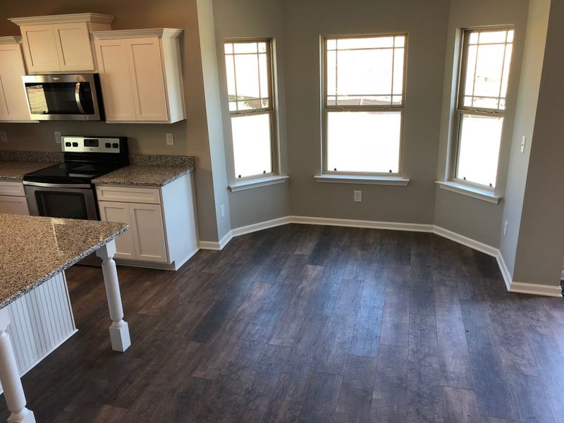 Spacious, unfurnished interior of a new home in Brandon Woods, Spring Hill (Image 4).