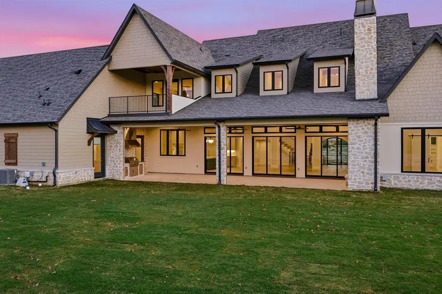 Exterior details and patio area of a home in , Bartonville (Image 23).