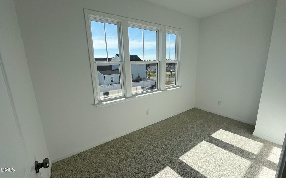 Declan_2431_Secondary_Bedroom2_Wendell_F Declan_2431_Secondary_Bedroom2_Wendell_F