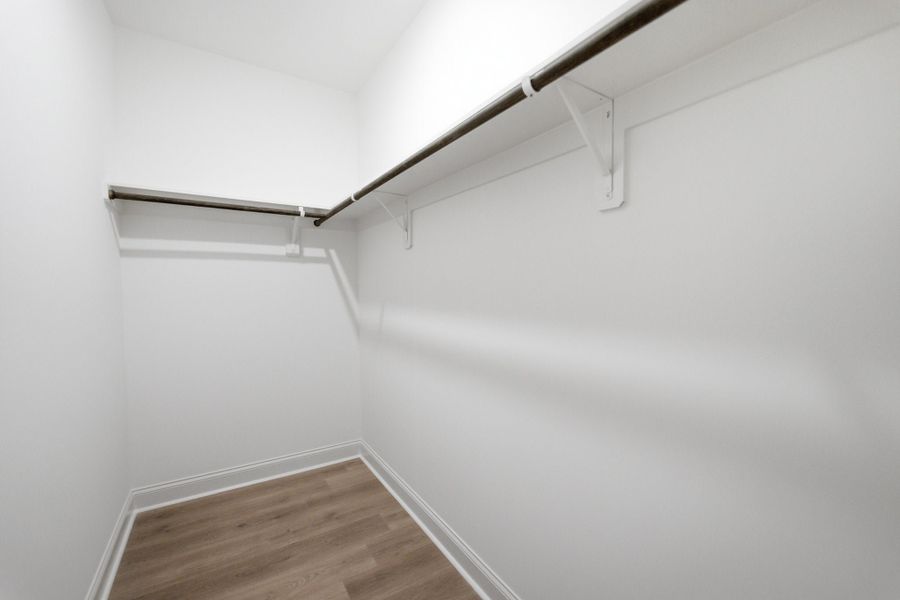 Spacious, unfurnished interior of a new home in McCain's Station, Gallatin (Image 36). Spacious, unfurnished interior of a new home in McCain's Station, Gallatin (Image 36).