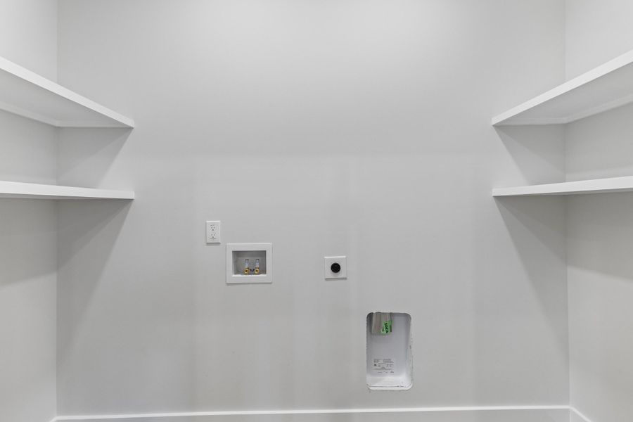 Spacious, unfurnished interior of a new home in , North Charleston (Image 23).