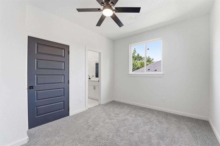 Spacious, unfurnished interior of a new home in , Houston (Image 16).