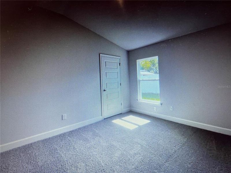 Spacious, unfurnished interior of a new home in Orange Blossom Hills, Summerfield (Image 8).