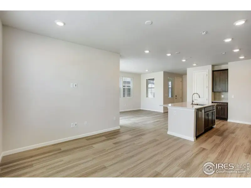 Spacious, unfurnished interior of a new home in Westside Crossing Townhomes, Berthoud (Image 28).