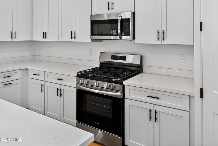 lot_8_timber_sky_sirius_2013_kitchen6