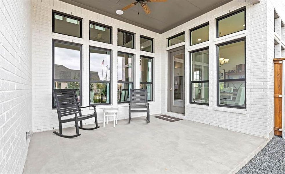 View of terrace with ceiling fan