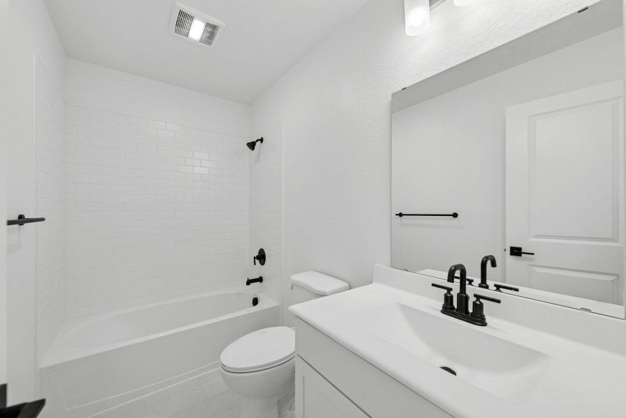 Hall bath (*Photo not of actual home and used for illustration purposes only.) Hall bath (*Photo not of actual home and used for illustration purposes only.)