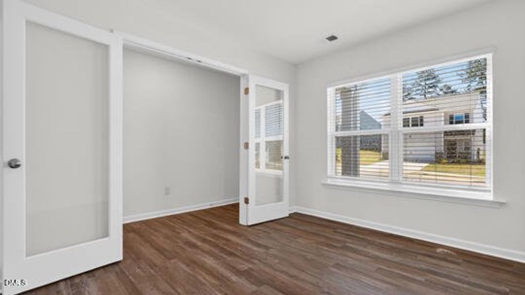 Lawson Glen_Belhaven B_16_Gray_SPEC-015 Lawson Glen_Belhaven B_16_Gray_SPEC-015