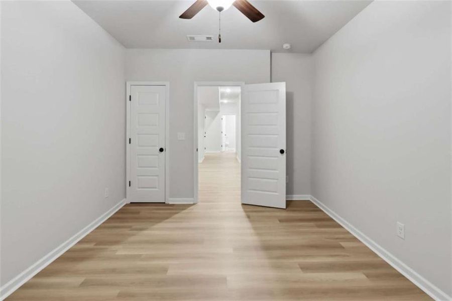 Spacious, unfurnished interior of a new home in Trinity Park, McDonough (Image 31).