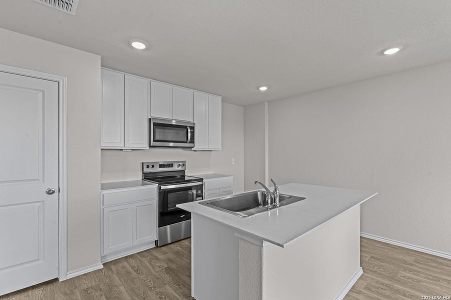 Furnished interior view inside a new home in Swenson Heights, Seguin (Image 11).