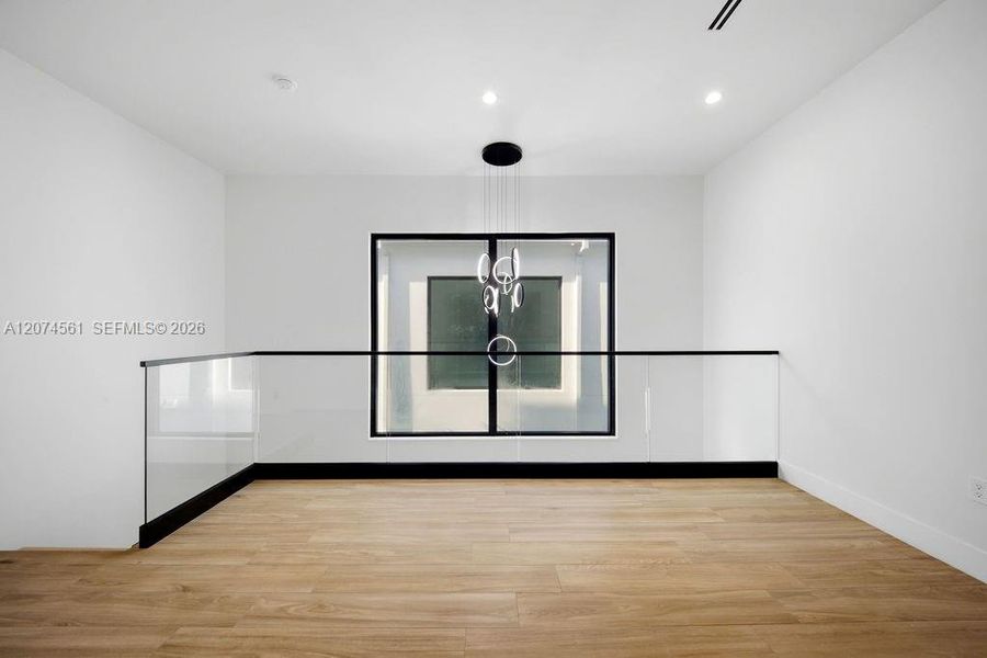 Spacious, unfurnished interior of a new home in , Fort Lauderdale (Image 69).