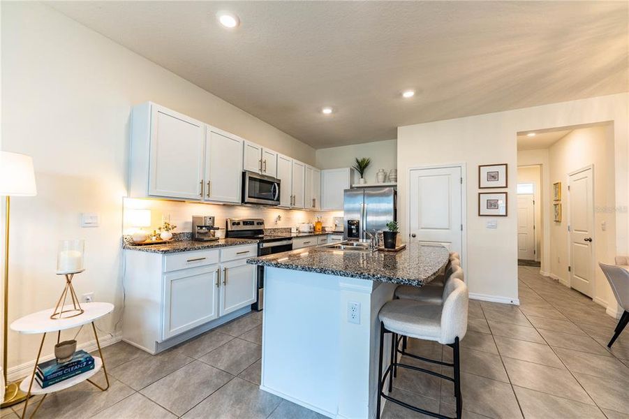 Furnished interior view inside a new home in , Plant City (Image 17).