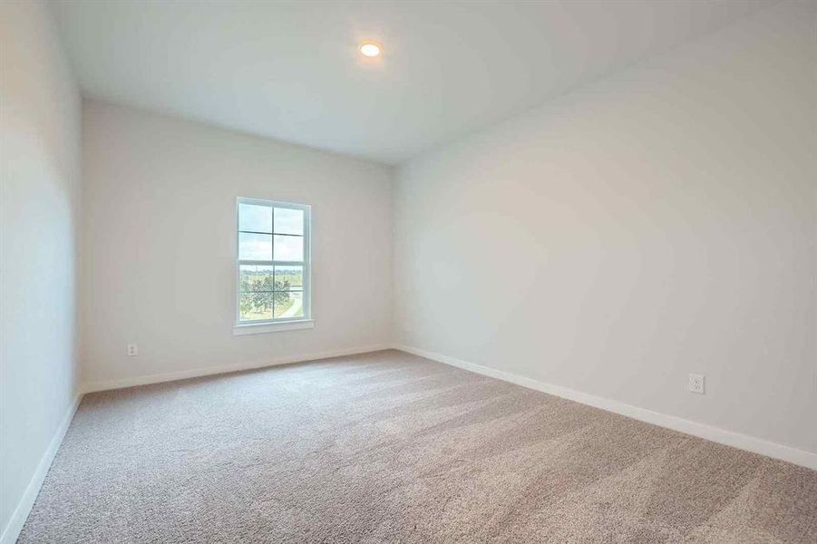 Spacious, unfurnished interior of a new home in The Estates Collection at Overland Grove, Forney (Image 23).