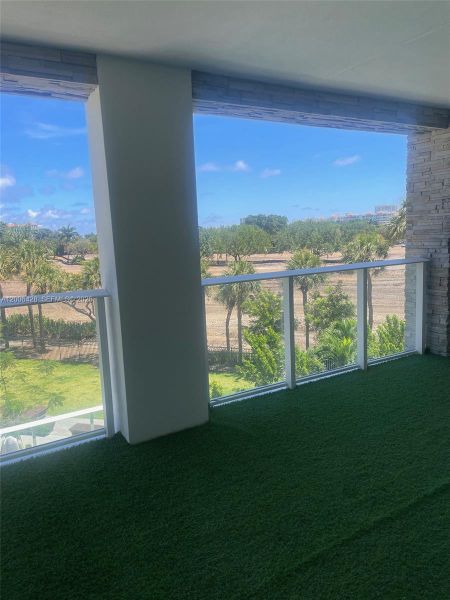 Exterior details and patio area of a home in Alina Residences, Boca Raton (Image 22).