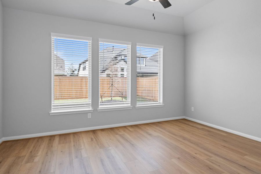 Spacious, unfurnished interior of a new home in Bridgeland 55', Cypress (Image 23).