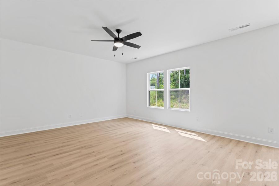 Spacious, unfurnished interior of a new home in , Kannapolis (Image 27).