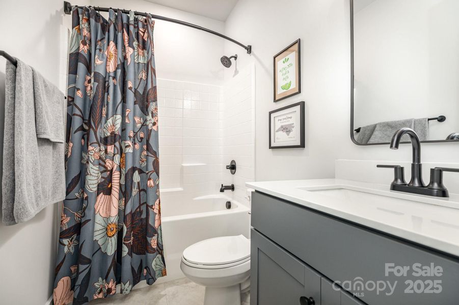 Shared Full Bathroom