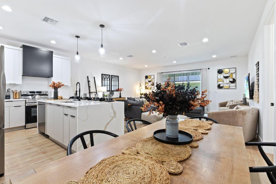 3-web-or-mls-601-sw-3rd-st 3-web-or-mls-601-sw-3rd-st