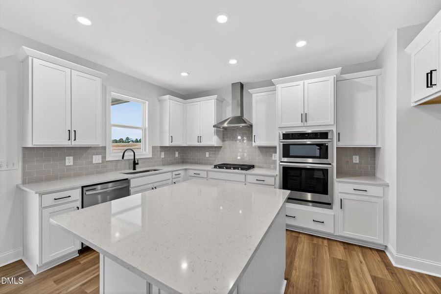 16 -88 tennyson drive, interior, kitchen 16 -88 tennyson drive, interior, kitchen