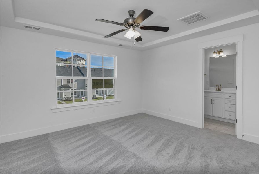 Spacious, unfurnished interior of a new home in Lake Carolina Townhomes, Columbia (Image 35).