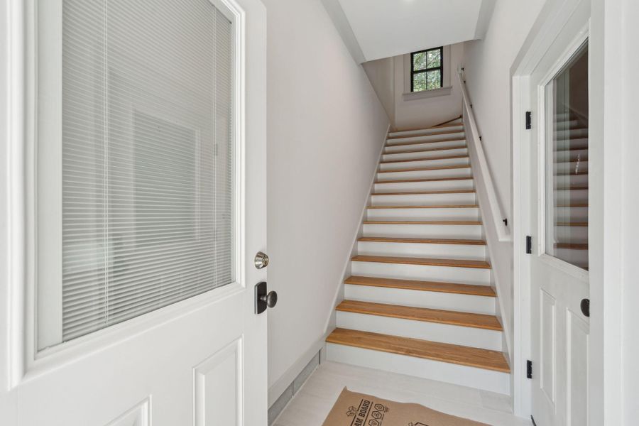 Spacious, unfurnished interior of a new home in , Johns Island (Image 89).