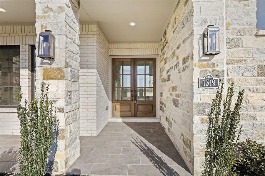 Exterior details and patio area of a home in Dean Farms, Lucas (Image 17).