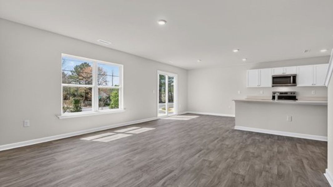 Spacious, unfurnished interior of a new home in Wilson's Ridge, Wilson's Mills (Image 13).
