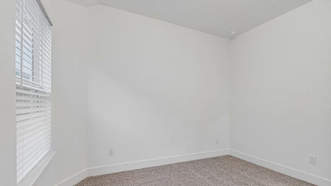 Spacious, unfurnished interior of a new home in Meridiana Townhomes, Manvel (Image 24).