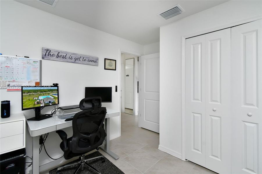 Furnished interior view inside a new home in , Lehigh Acres (Image 16).
