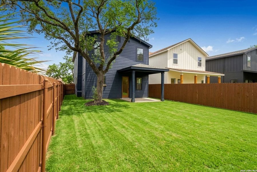 Exterior details and patio area of a home in , San Antonio (Image 32).