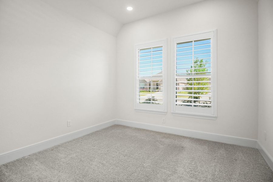 Spacious, unfurnished interior of a new home in Westwood, League City (Image 30). Spacious, unfurnished interior of a new home in Westwood, League City (Image 30).